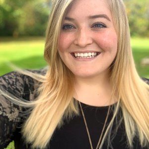 Meet your Posher, Posh